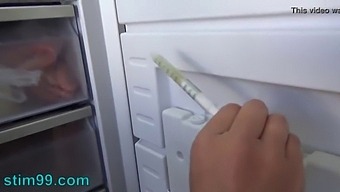 Inseminare Intravenoasă Cu O Seringă În Uter