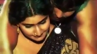 Indian Tamil Aunty'S Hottest Video