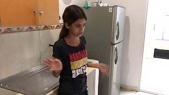 Petite Step-Sister Sucks My Cock In The New House In Hd Porn